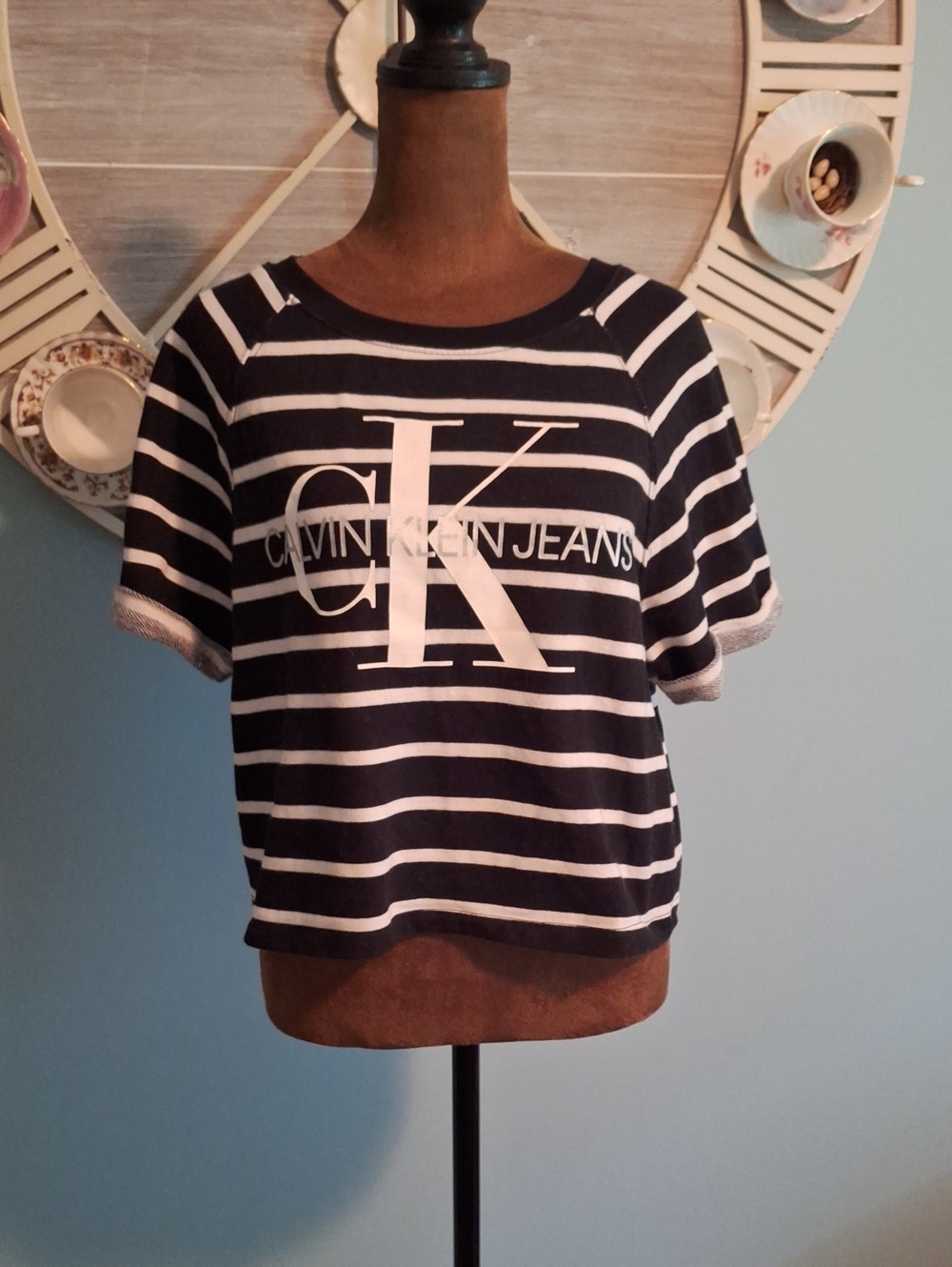 VINTAGE Calvin Klein Jeans Black/White Crop Sweatshirt